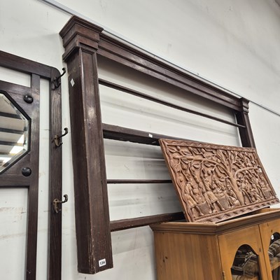 Lot 134 - A 19th century delft rack