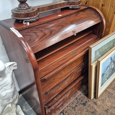 Lot 175 - A tambour top writing bureau 95 x 50 x 102 cm...