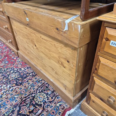 Lot 233 - A large pine trunk