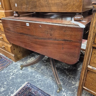 Lot 253 - A Late Georgian mahogany pedestal drop-leaf...
