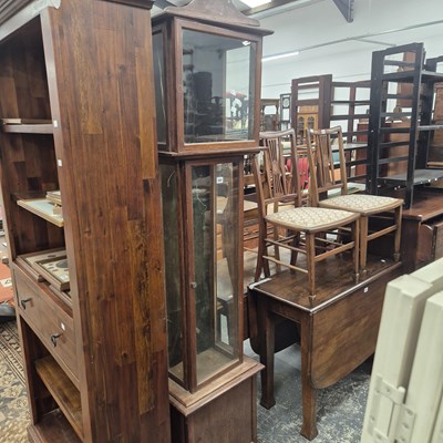 Lot 262 - An art deco glazed clock case