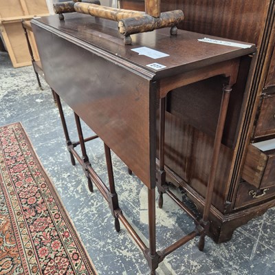 Lot 277 - A 19th century mahogany spider leg sutherland...