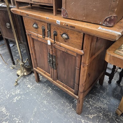 Lot 313 - A Chinese side cabinet 100 x 62 x 92 cm high