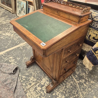 Lot 330 - A small victorian davenport desk