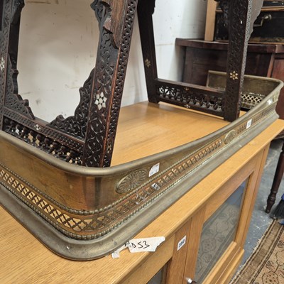 Lot 353 - A Victorian brass fender.