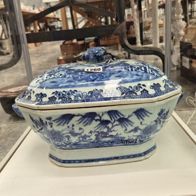Lot 1260 - An 18th century Chinese blue and white soup...