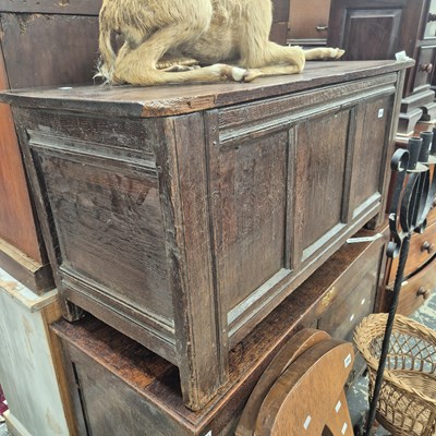 Lot 395 - An 18th century oak coffer
