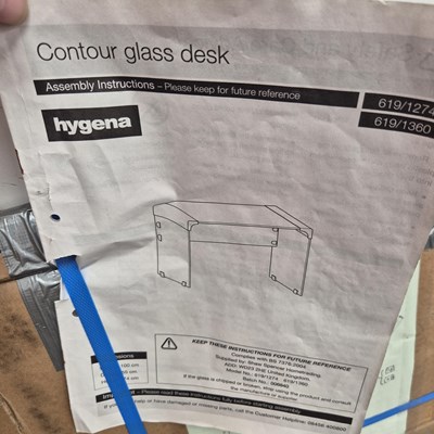 Lot 448 - A "contour" glass desk by Hygena