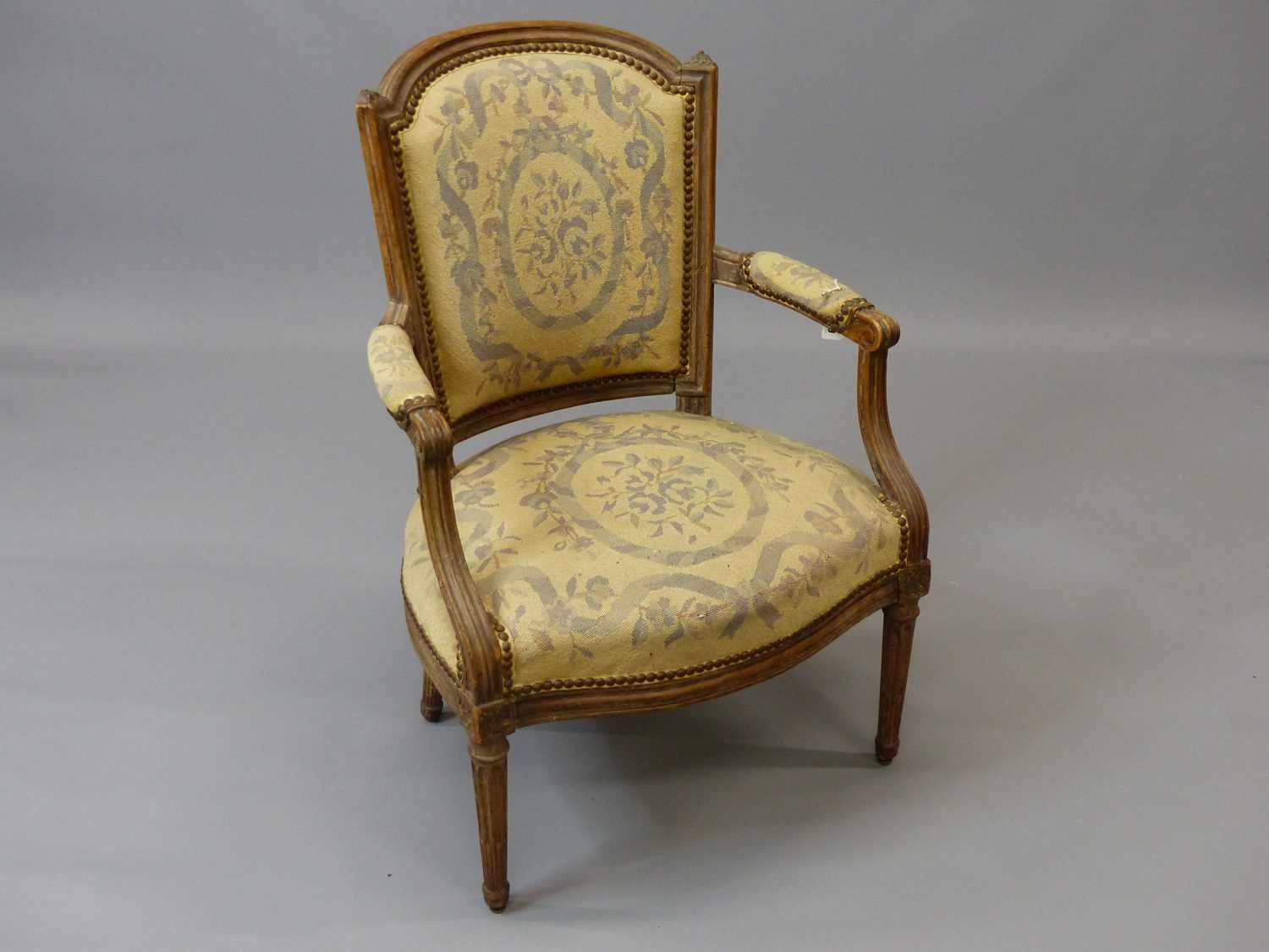 Lot 29 - Antique French Louis XVI style carved...