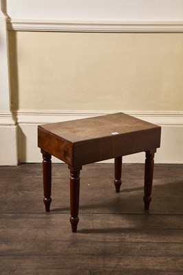 Lot 39 - 19th Century mahogany Bidet containing a...