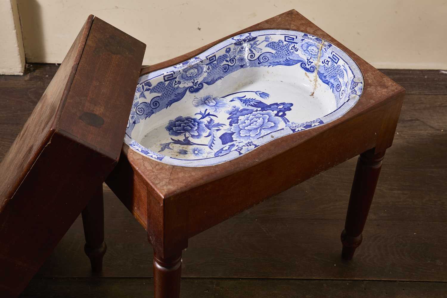 Lot 39 - 19th Century mahogany Bidet containing a...