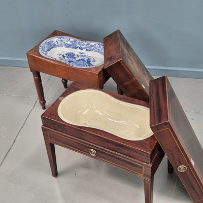 Lot 39 - 19th Century mahogany Bidet containing a...