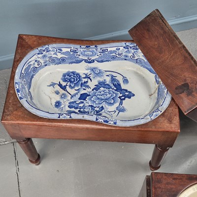 Lot 39 - 19th Century mahogany Bidet containing a...