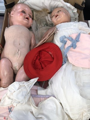 Lot 955a - Two vintage dolls etc.