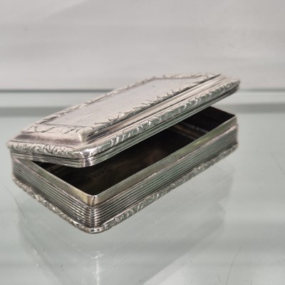 Lot 774 - A presentation silver snuff box by Nathaniel...