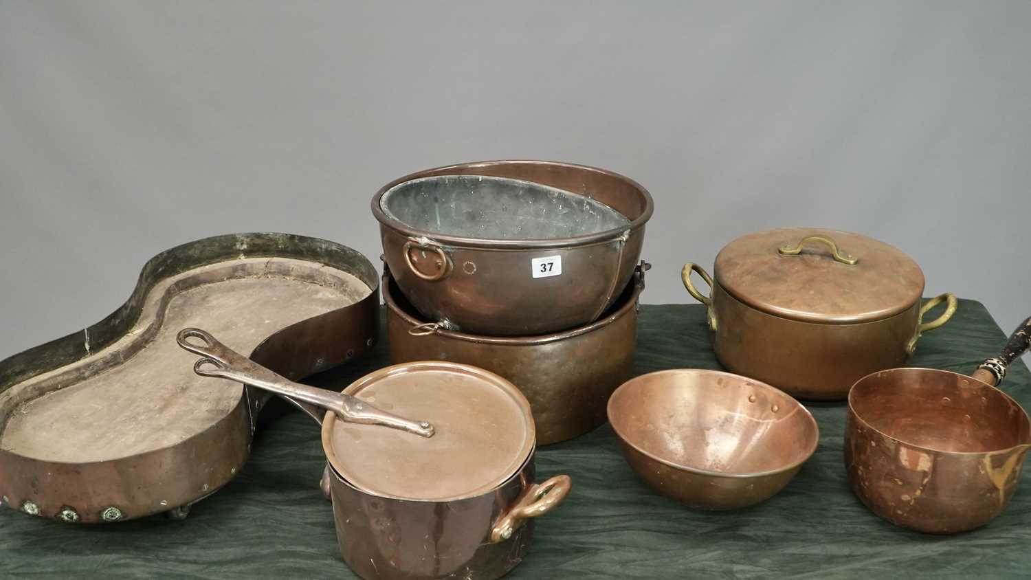 Lot 37 - A collection of Antique and later copper...