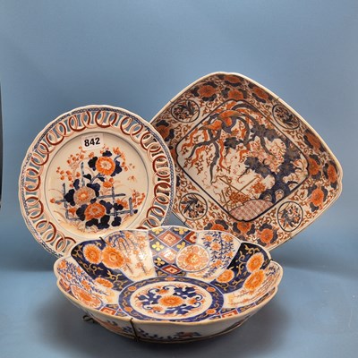 Lot 842 - A Fukugawa Imari petal edged plate.   Dia....