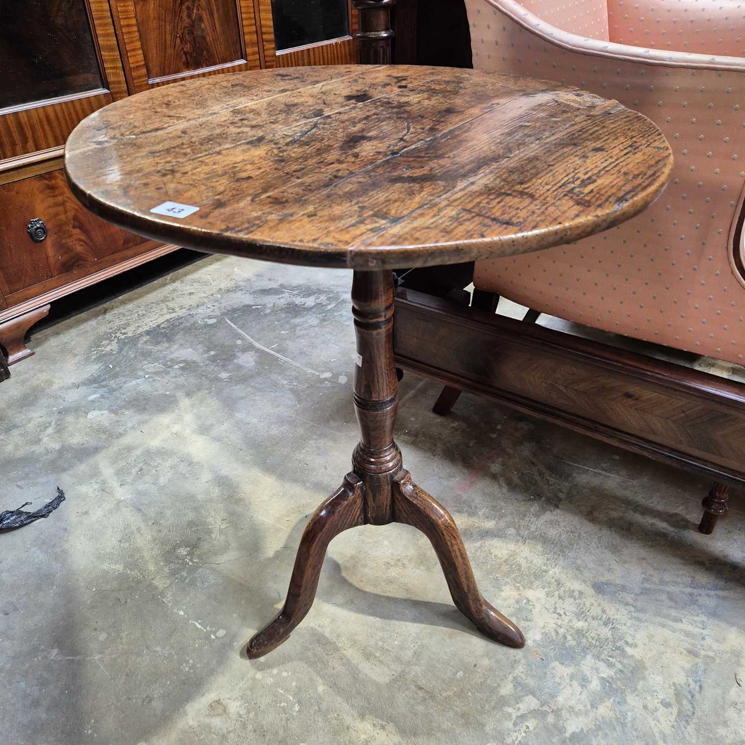 Lot 43 - A Georgian tripod table. H 71 W 62 D 62cms