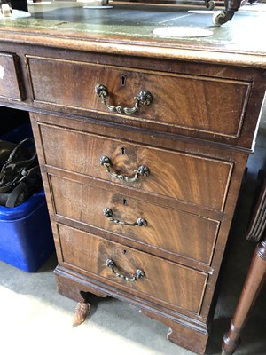 Lot 75 - A good quality mahogany twin pedestal desk....
