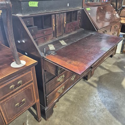 Lot 138 - A Georgian mahogany bureau. 100 x 53 x 110 cm...