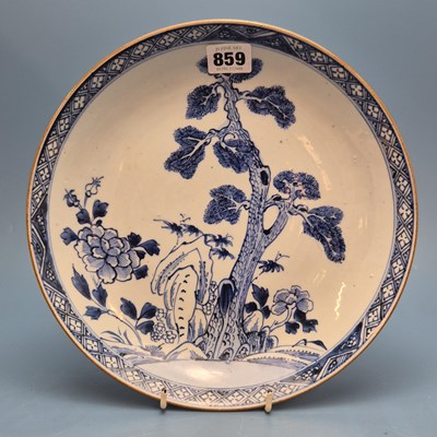Lot 859 - An 18th century Chinese blue and white plate...