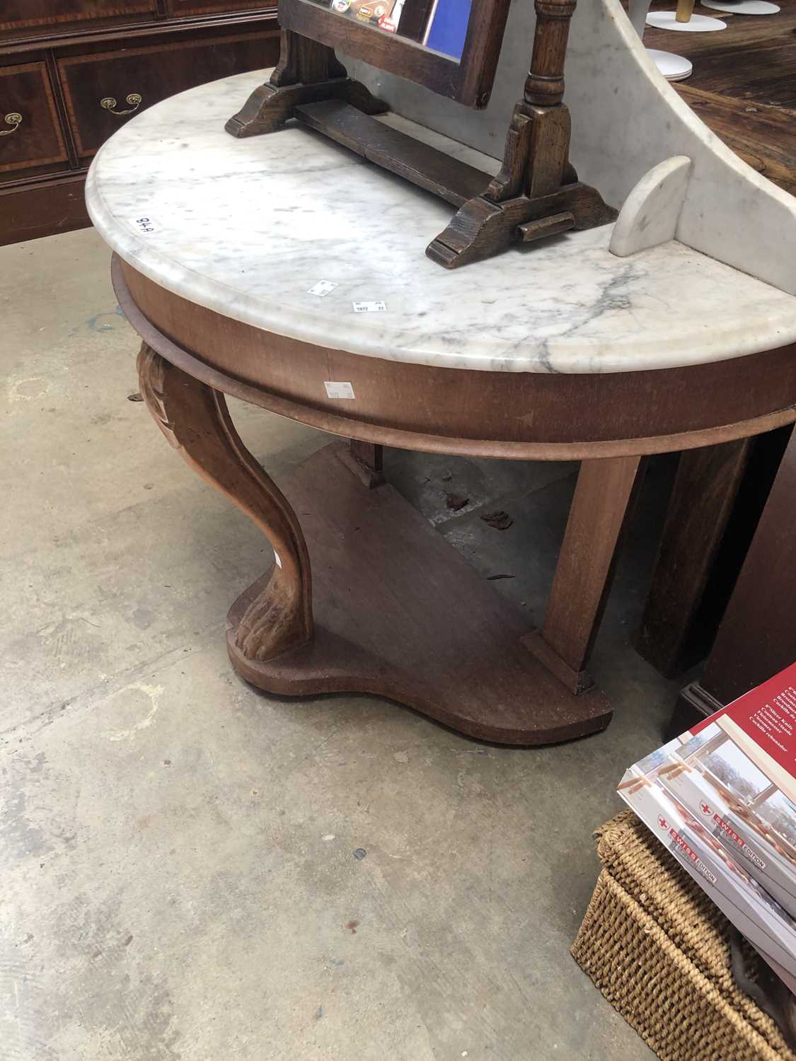 Lot 84 - Marbel wash stand