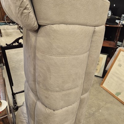 Lot 210 - A small two-seat settee with detachable back