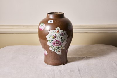 Lot 144 - An antique Chinese export famille rose...