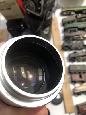 Lot 344 - A Mamiya model C330 professional twin lens...