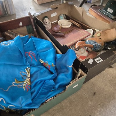 Lot 365 - A quantity of desk top collectables, ornaments...
