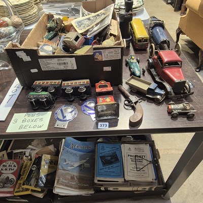 Lot 373 - Various tin plate and clockwork, and other...