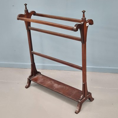 Lot 687 - An Edwardian mahogany towel rail. W 74 x H 93 cm