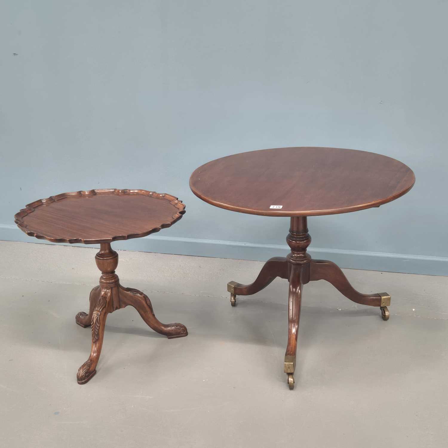 Lot 739 - A Georgian style lop tripod table with pie