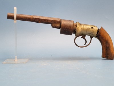 Lot 1824 - A 19th century percussion revolver