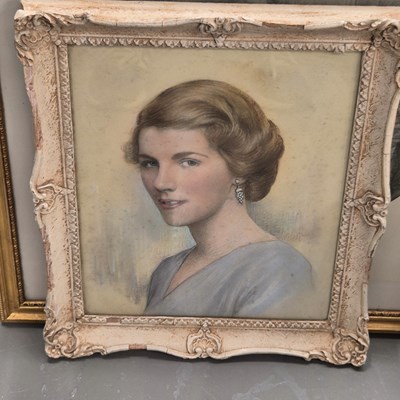 Lot 1031 - A group of 19th-century and later furnishing...