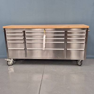 Lot 1143 - A large good quality workshop tool cabinet...