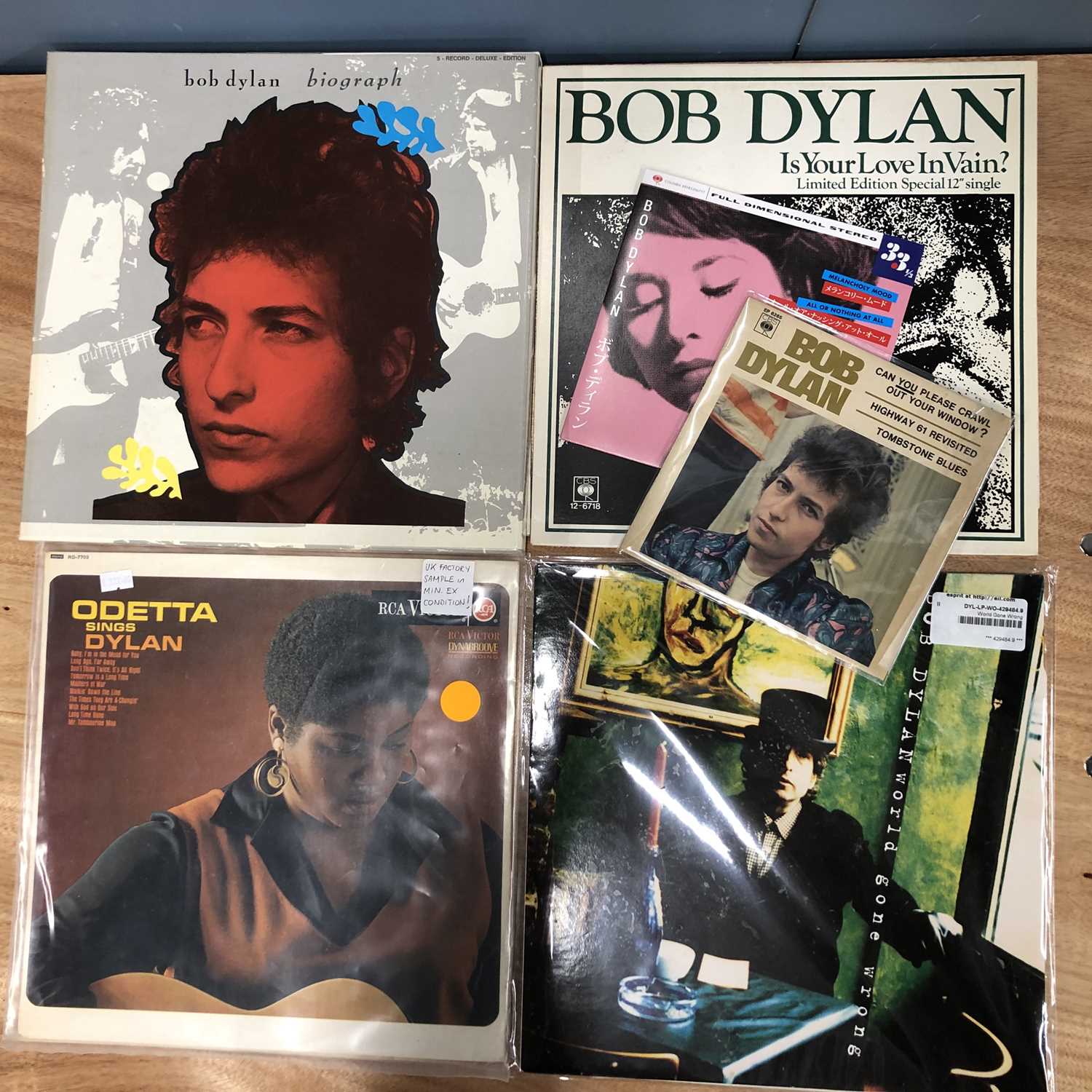Lot 31 - Bob Dylan - 7 LP Records 1 Boxset & some 7" &...