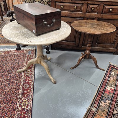 Lot 1078 - An early 19th-century bleached oak tilt-top...