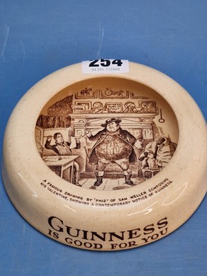 Lot 254 - Two Wedgwood lustre small bowls together with...