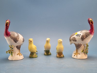 Lot 287 - A pair of Samson 'Meissen' figures of quail ...