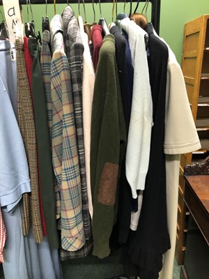 Lot 402 - A collection of ladies clothing to include...