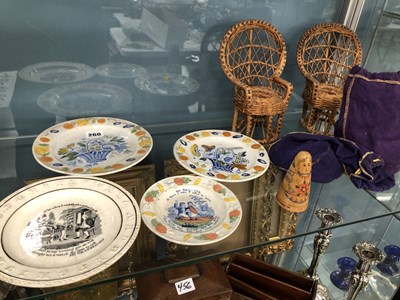 Lot 260 - Four early 19th century children's plates, a...