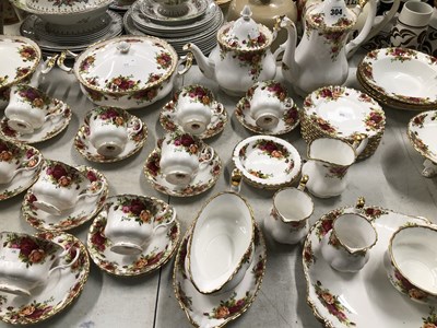 Lot 304 - A collection of Royal Albert Old Rose pattern...