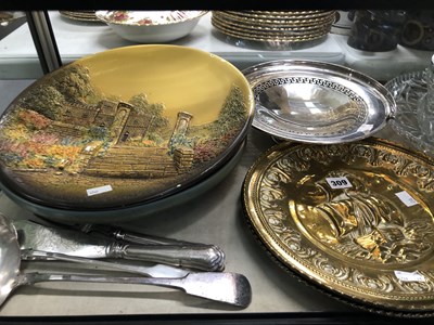 Lot 309 - Glass bowls, brass and plaster wall plaques, a...