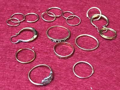 Lot 121 - Jewellery- Two 9ct hallmarked gold rings and...