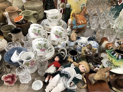 Lot 326 - Studio pottery, drinking glass, figurines, die...