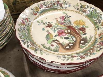 Lot 390 - A Paragon 'Buckingham' pattern tea and dinner...