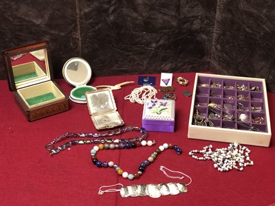 Lot 128 - Jewellery - hallmarked and other silver...
