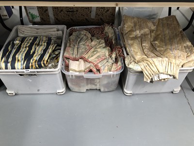 Lot 456 - A collection of various curtains & other textiles