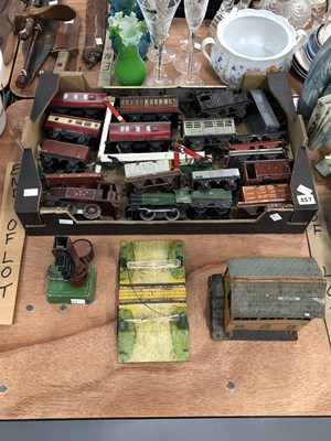 Lot 457 - Hornby 0 guage clockwork locomotives, rolling...